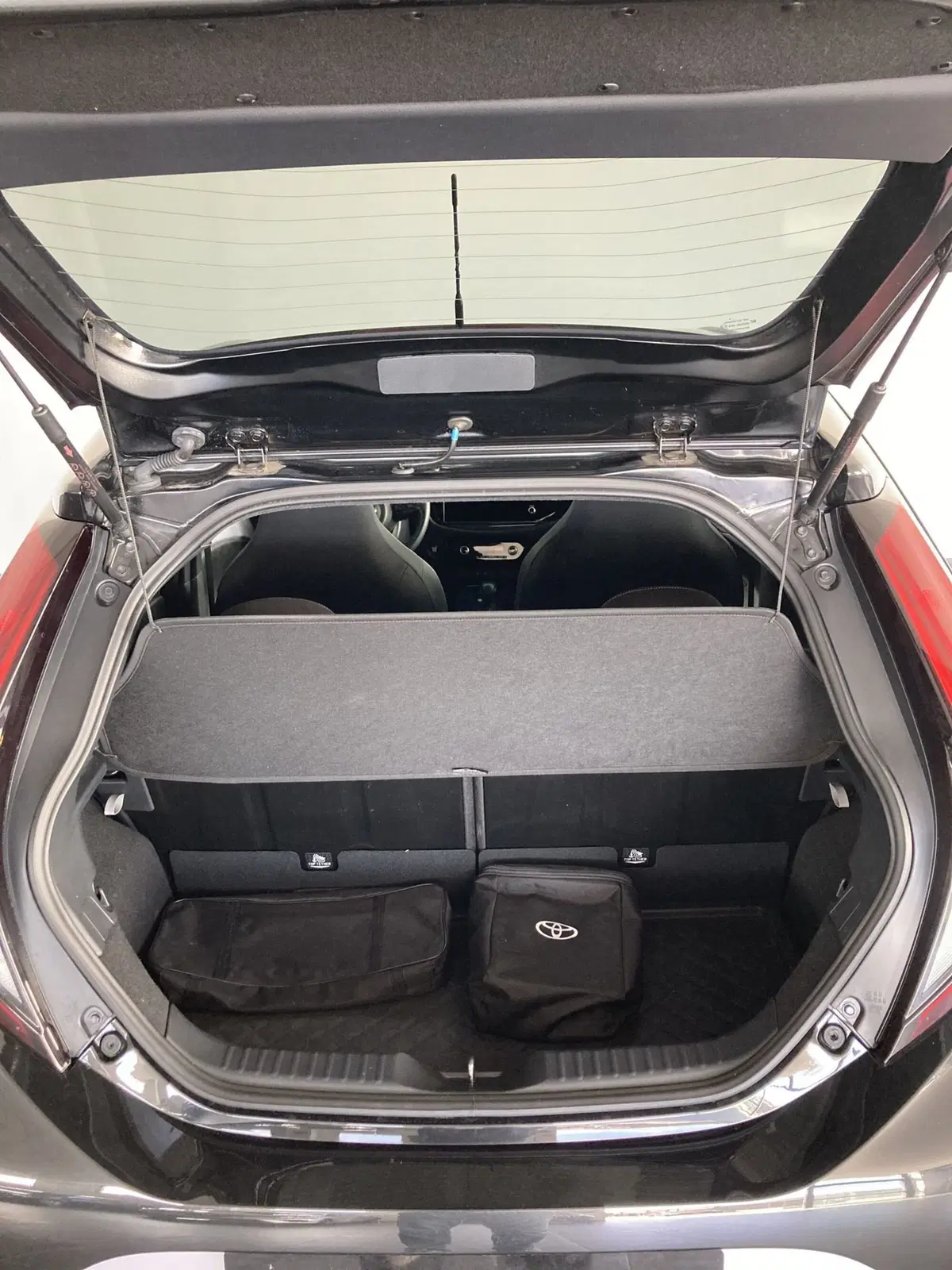 Toyota Aygo X usata a Foggia (8)