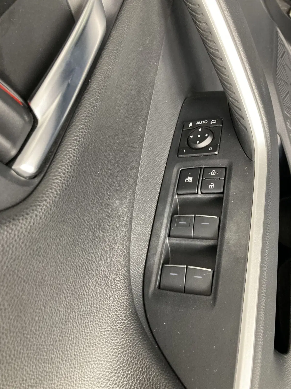 Toyota Rav4 usata a Foggia (8)