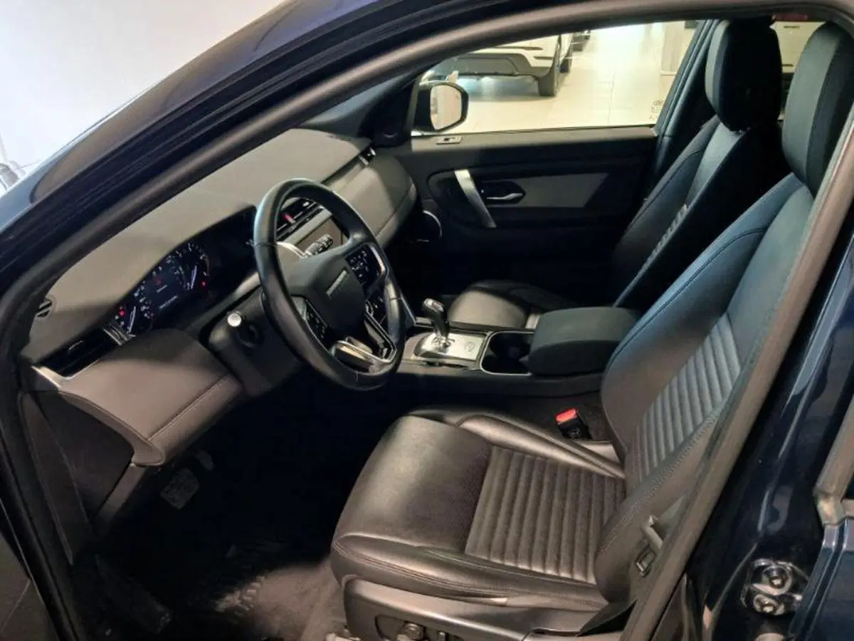 Land Rover Discovery Sport usata a Venezia (10)