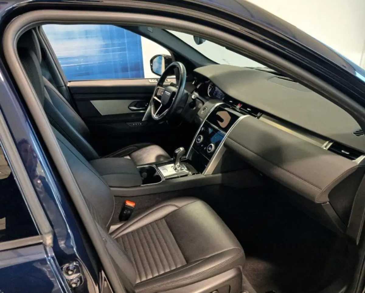 Land Rover Discovery Sport usata a Venezia (14)