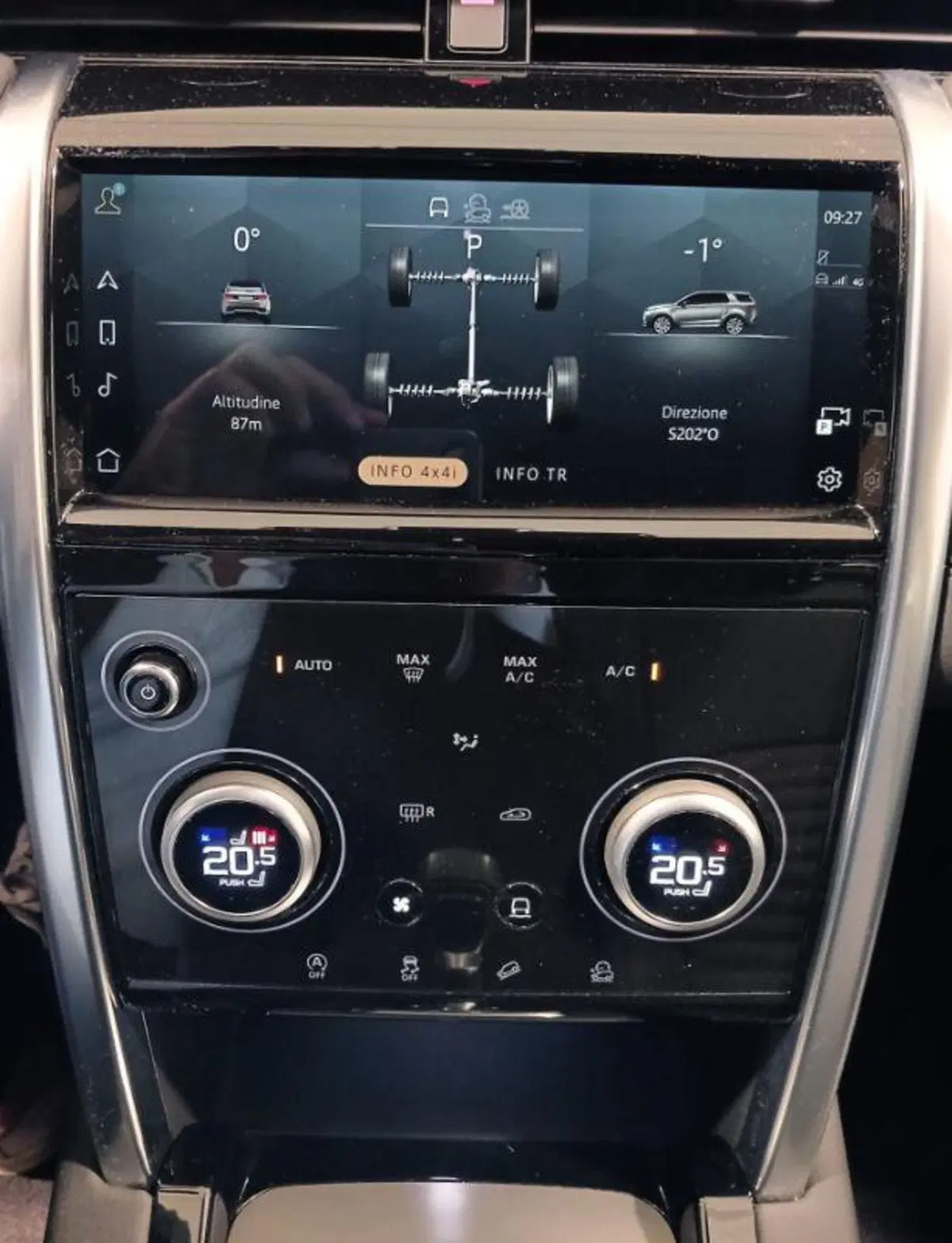 Land Rover Discovery Sport usata a Venezia (17)