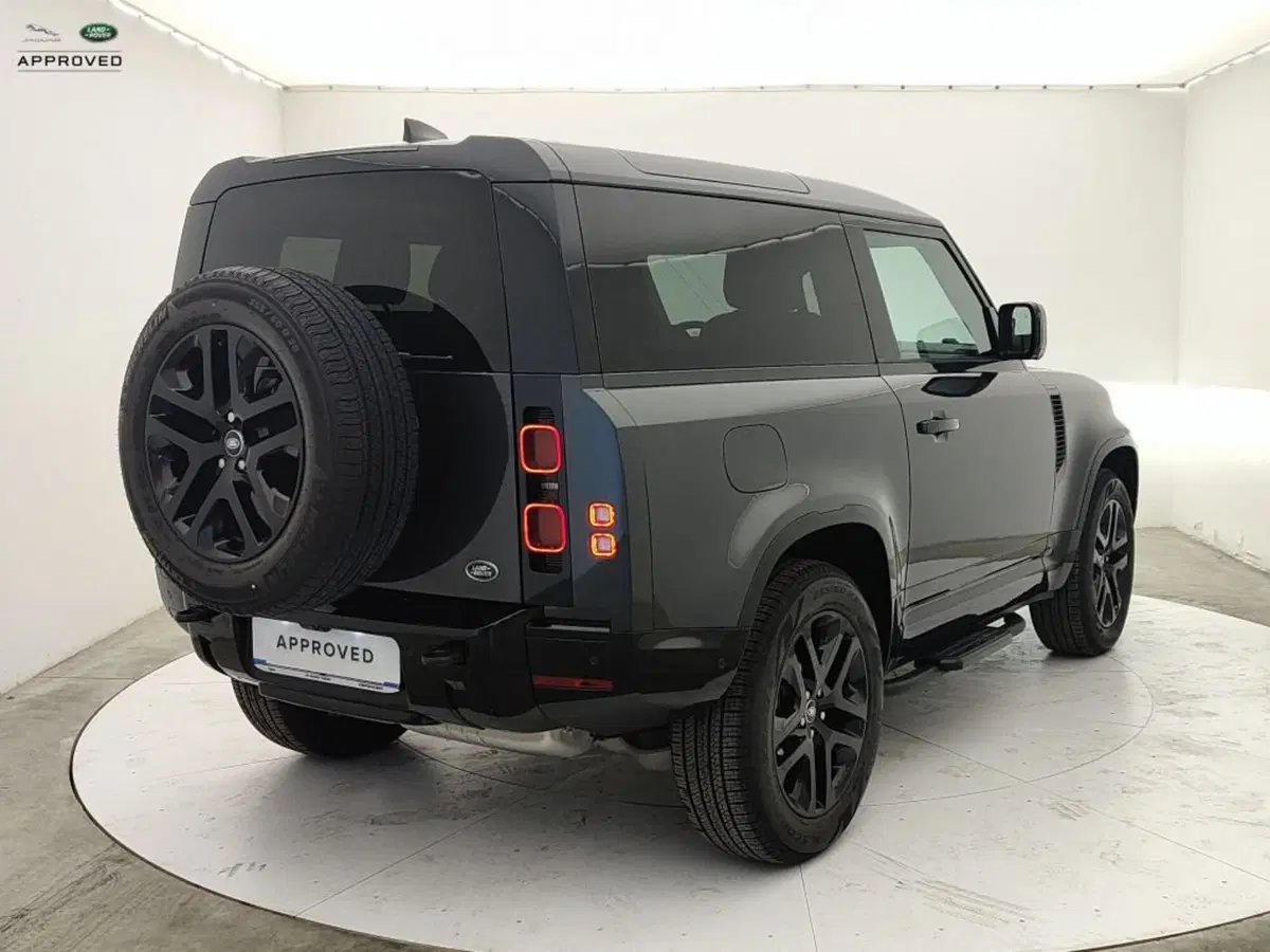 Land Rover Defender usata a Ragusa (2)