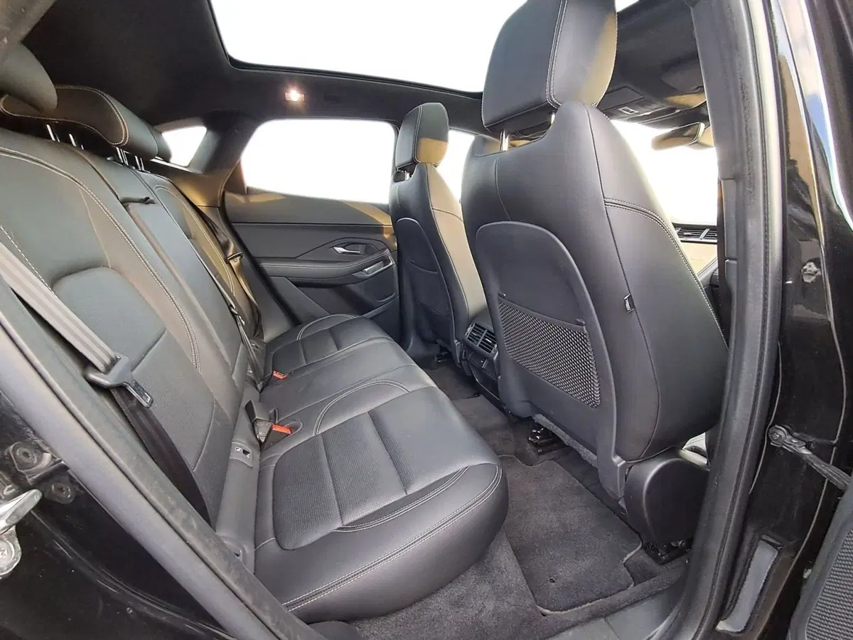 Jaguar E-Pace usata a Catania (5)