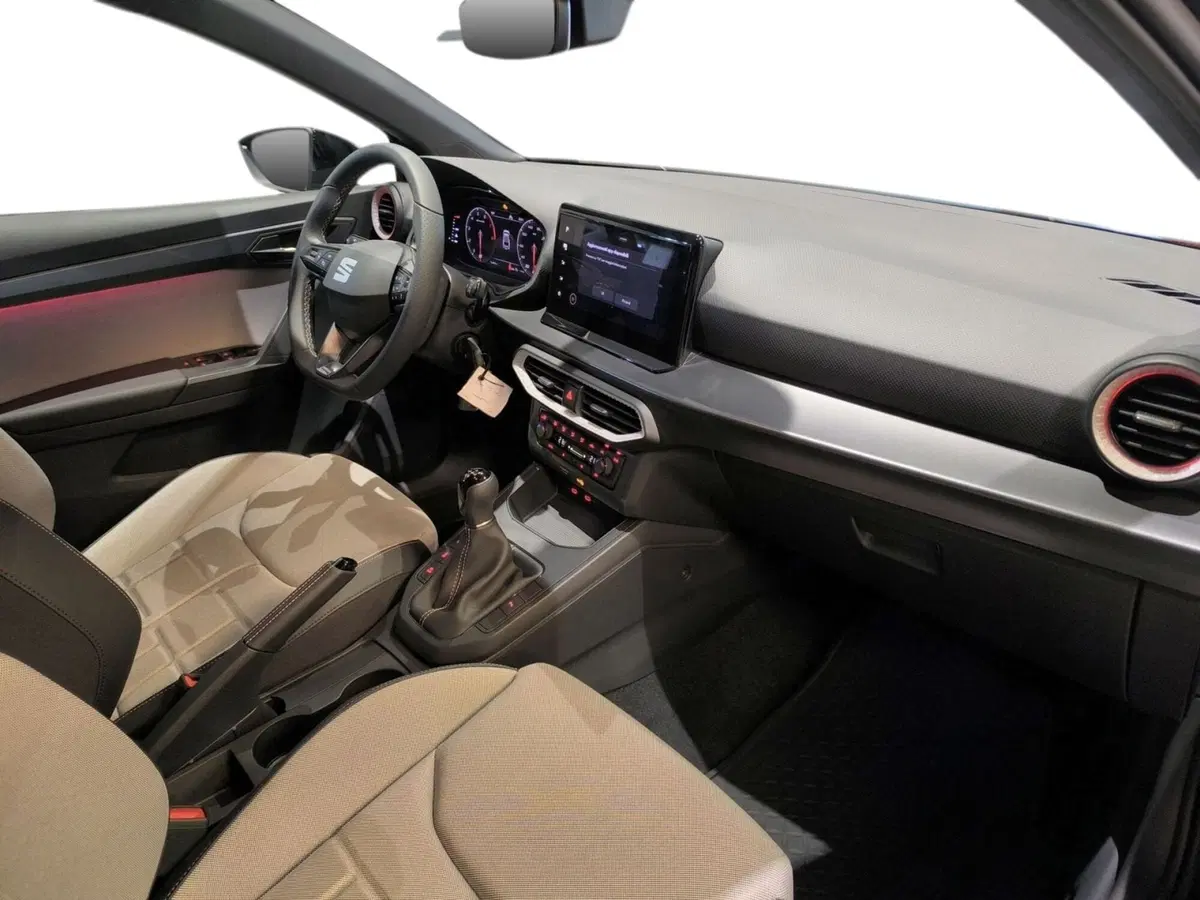SEAT Ibiza nuova a Udine (12)