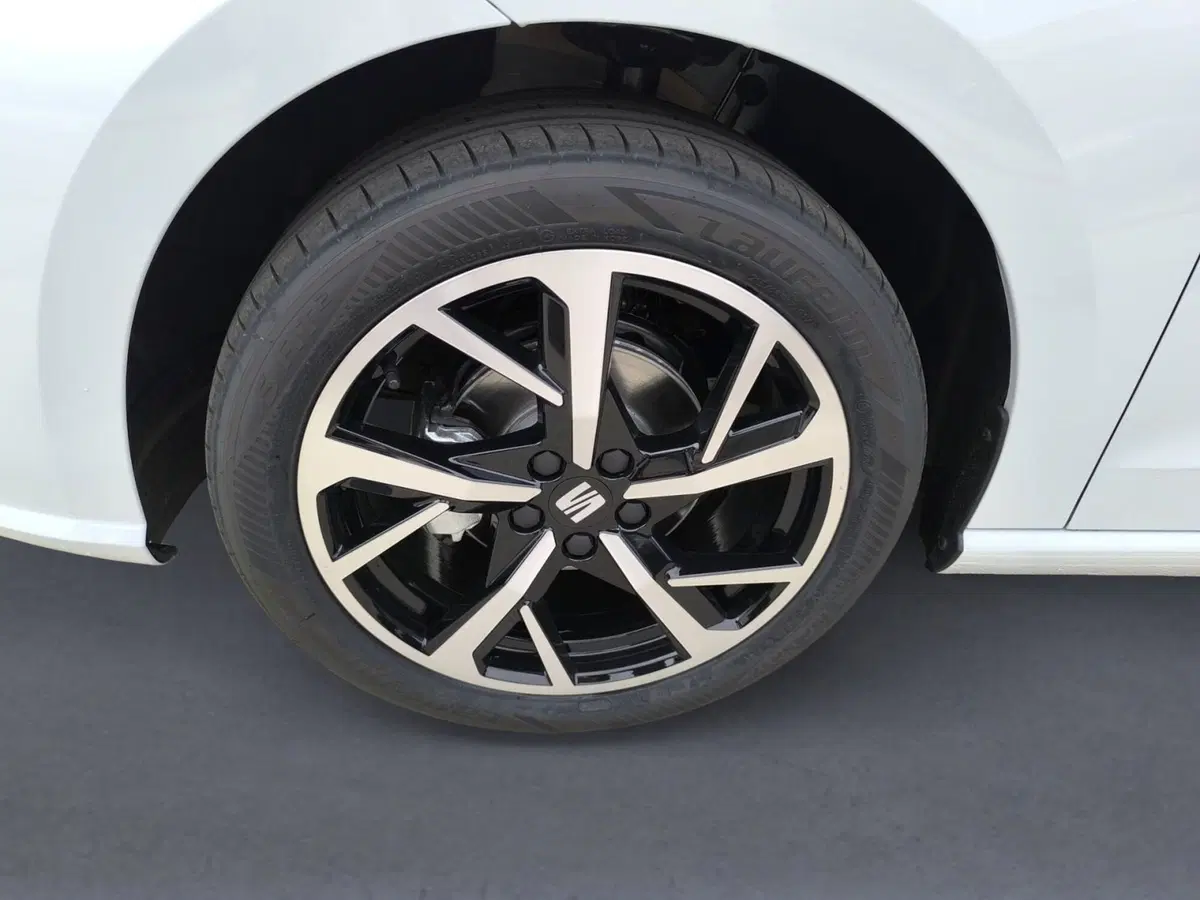 SEAT Ibiza nuova a Udine (7)