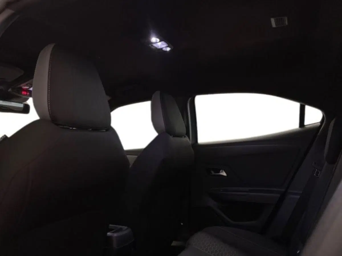 Opel Mokka nuova a Ancona (17)