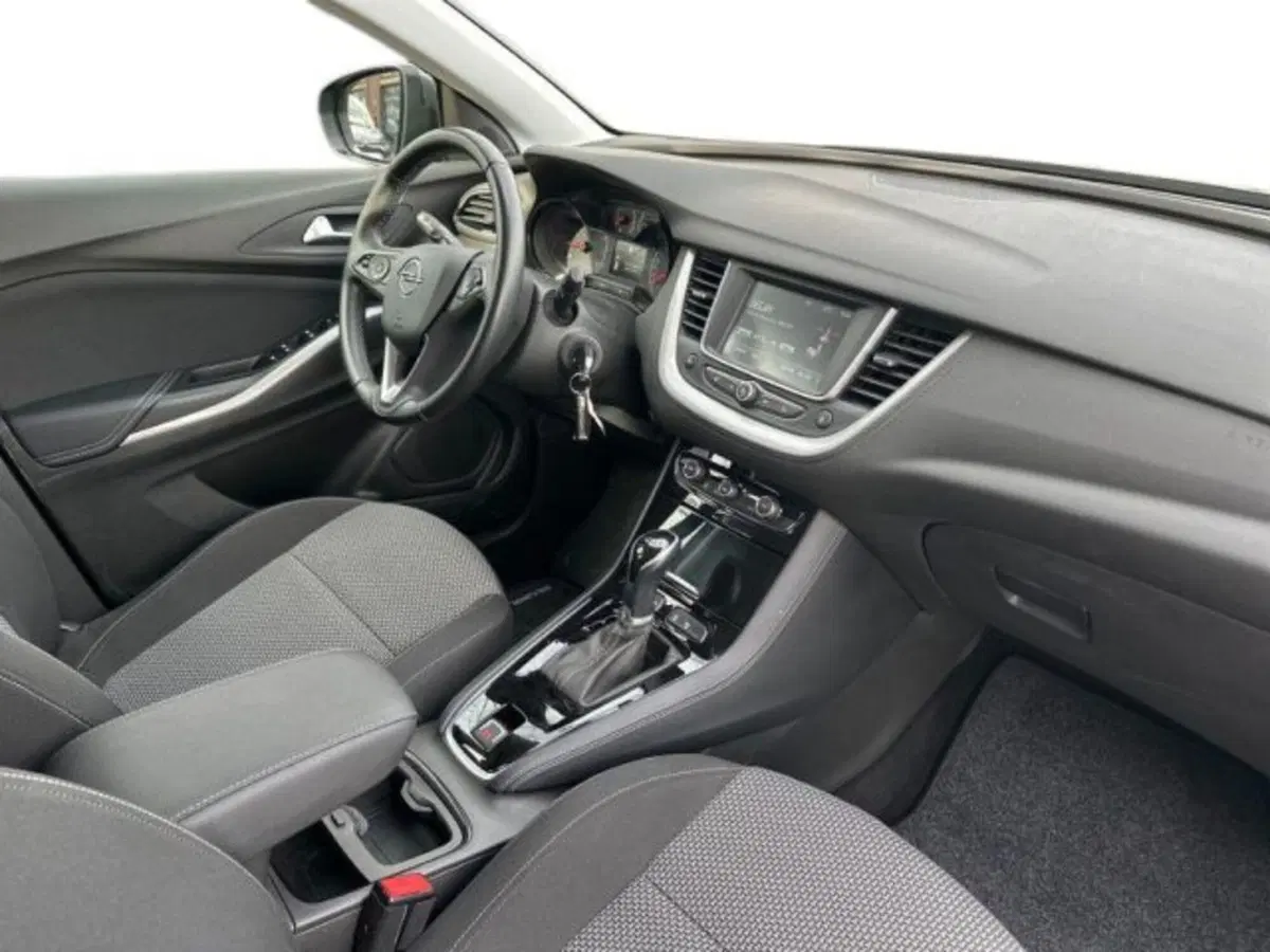 Opel Grandland X usata a Ancona (15)