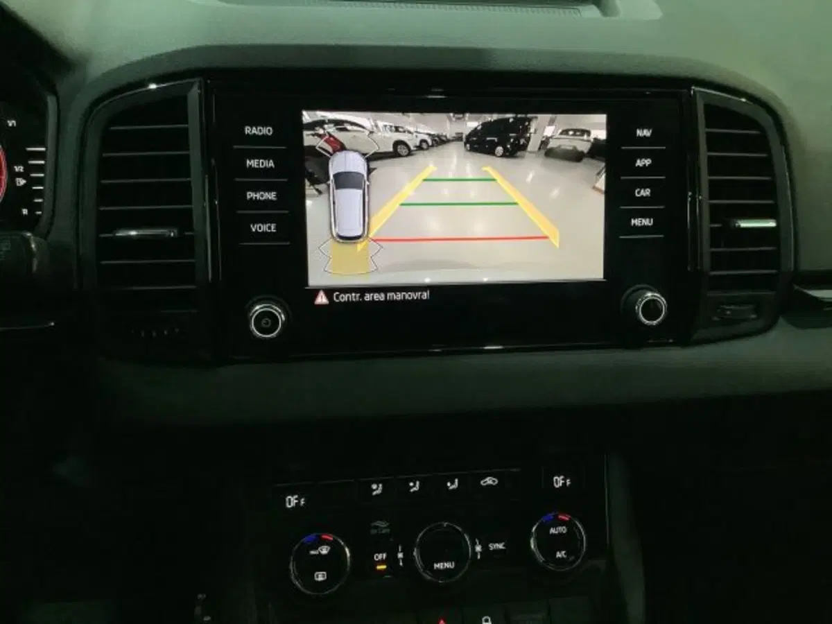 Skoda Karoq usata a Catania (18)