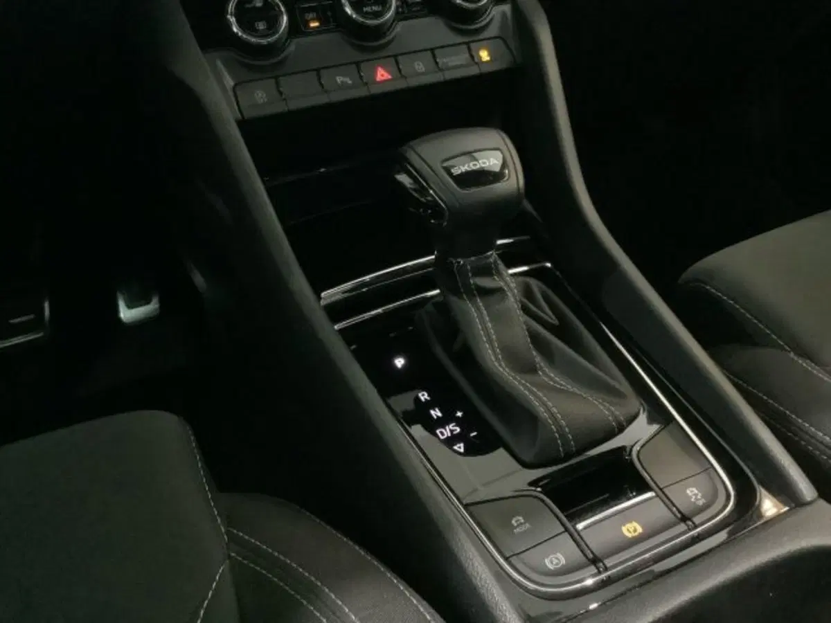 Skoda Karoq usata a Catania (8)