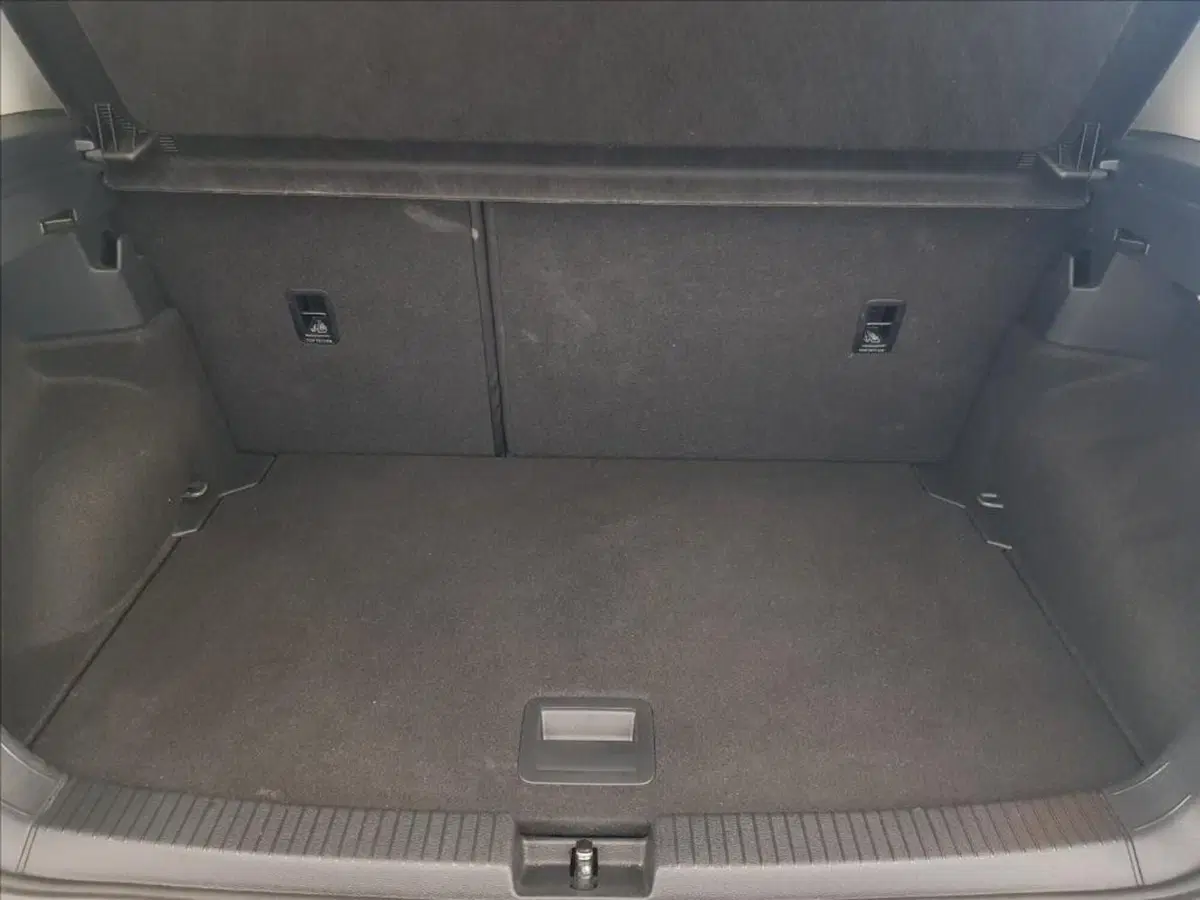 Volkswagen T-Cross usata a Lucca (15)