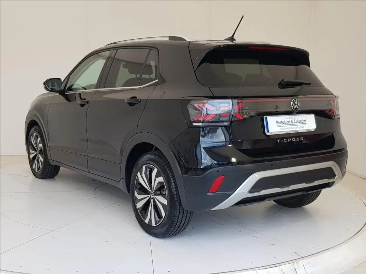 Volkswagen T-Cross usata a Lucca (4)