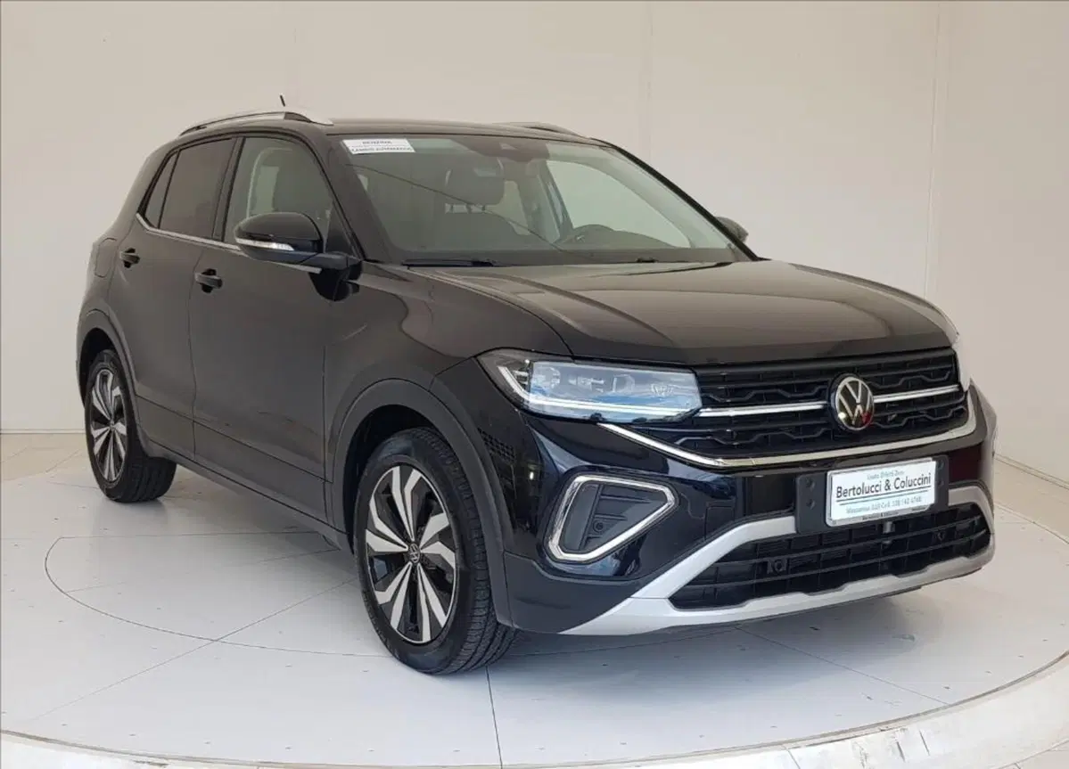 Volkswagen T-Cross usata a Lucca (8)