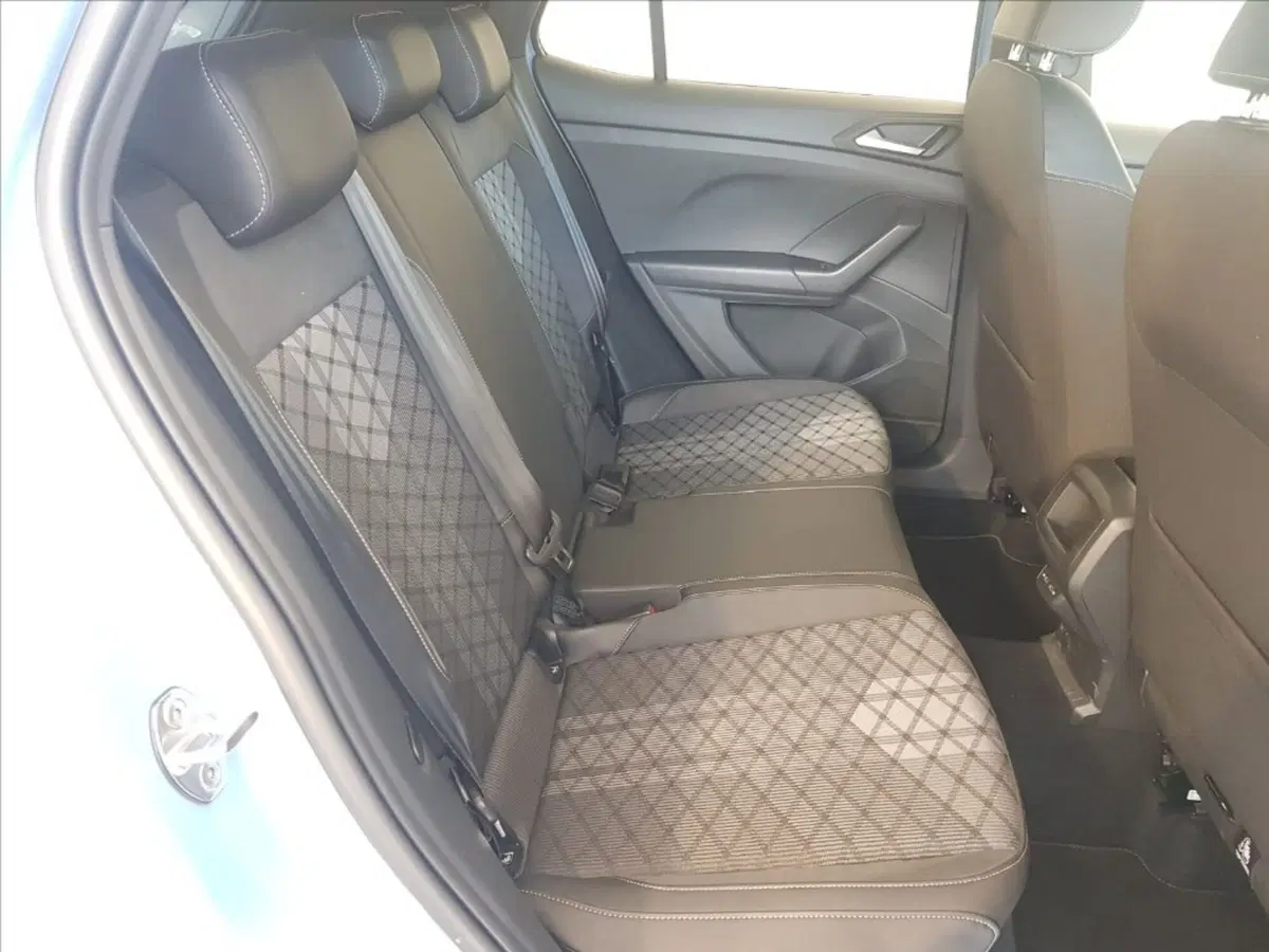 Volkswagen T-Cross usata a Lucca (12)