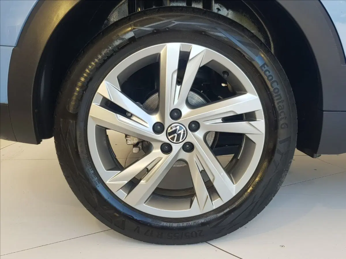 Volkswagen T-Cross usata a Lucca (9)