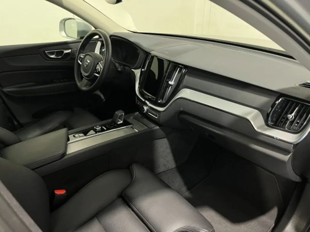 Volvo XC60 usata a Treviso (4)