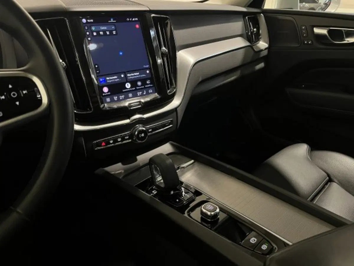 Volvo XC60 usata a Treviso (9)