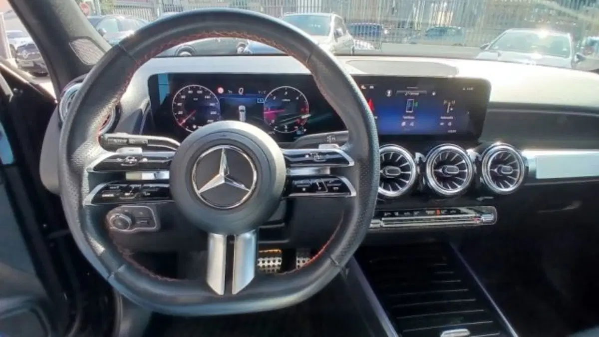 Mercedes-Benz GLB usata a Potenza (11)