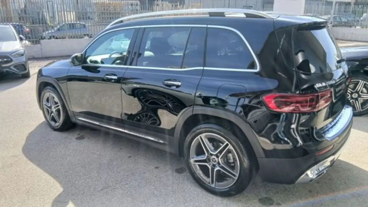 Mercedes-Benz GLB usata a Potenza (7)