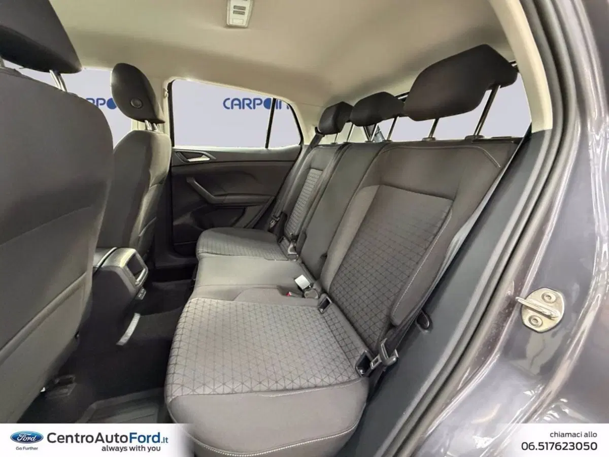Volkswagen T-Cross usata a Roma (13)