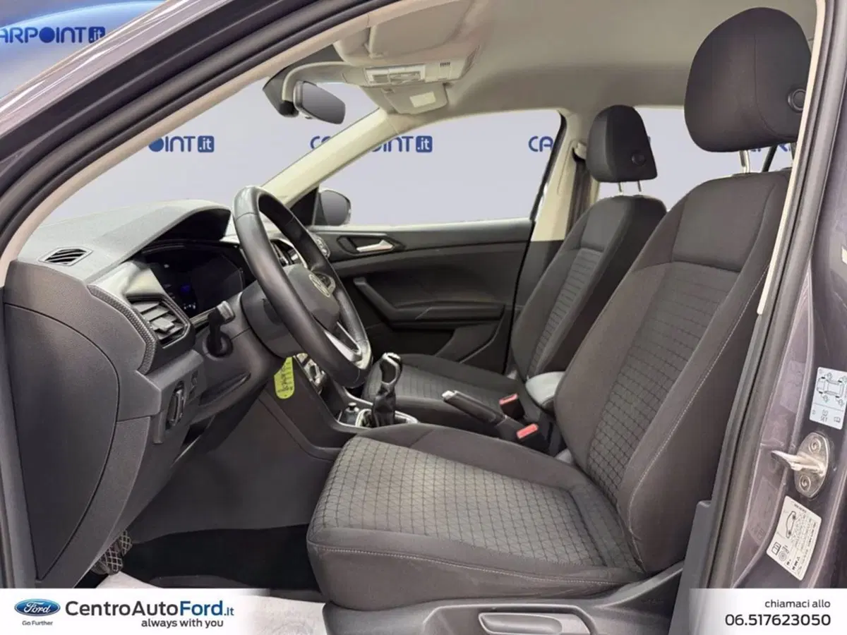 Volkswagen T-Cross usata a Roma (9)