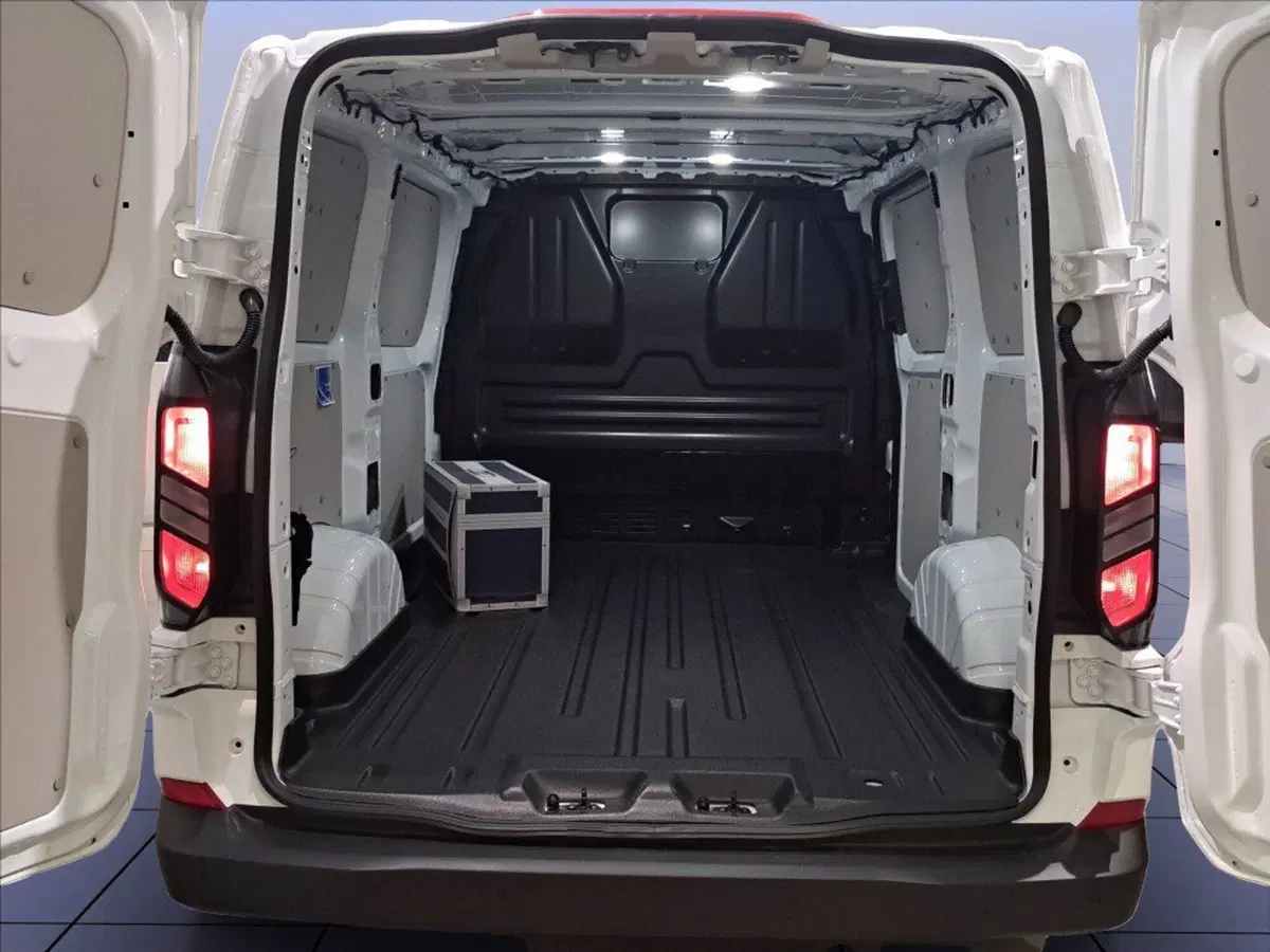 Ford Transit Custom Furgone nuova a Milano (12)