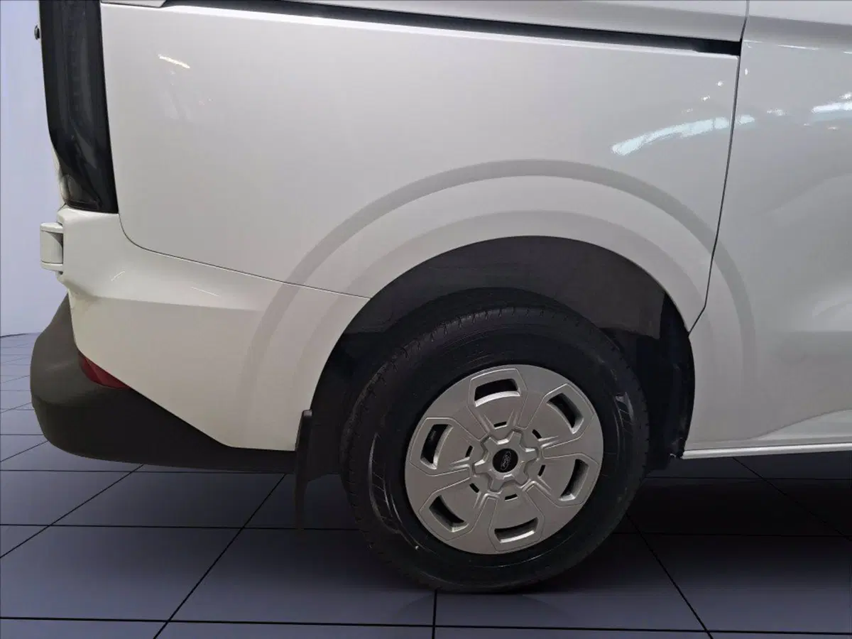 Ford Transit Custom Furgone nuova a Milano (4)