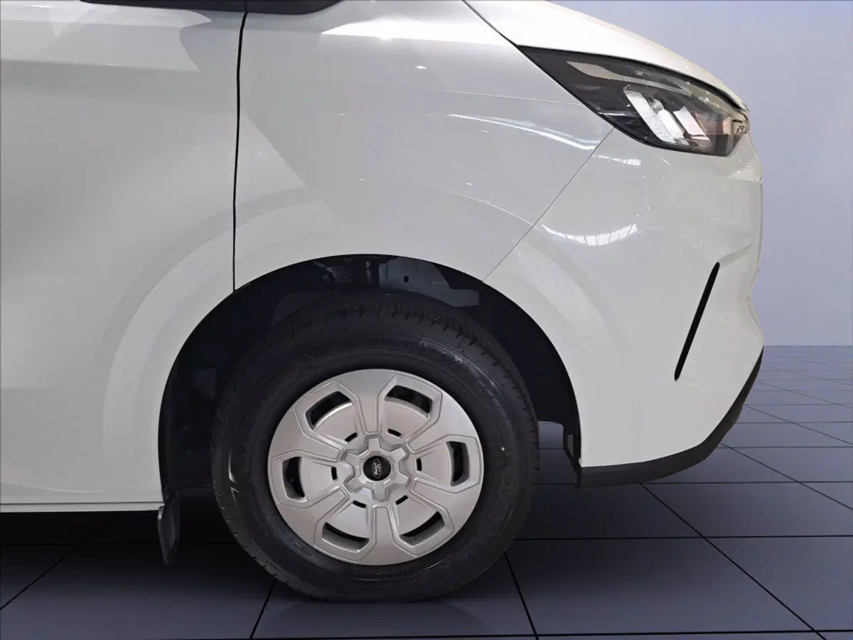 Ford Transit Custom Furgone nuova a Milano (5)