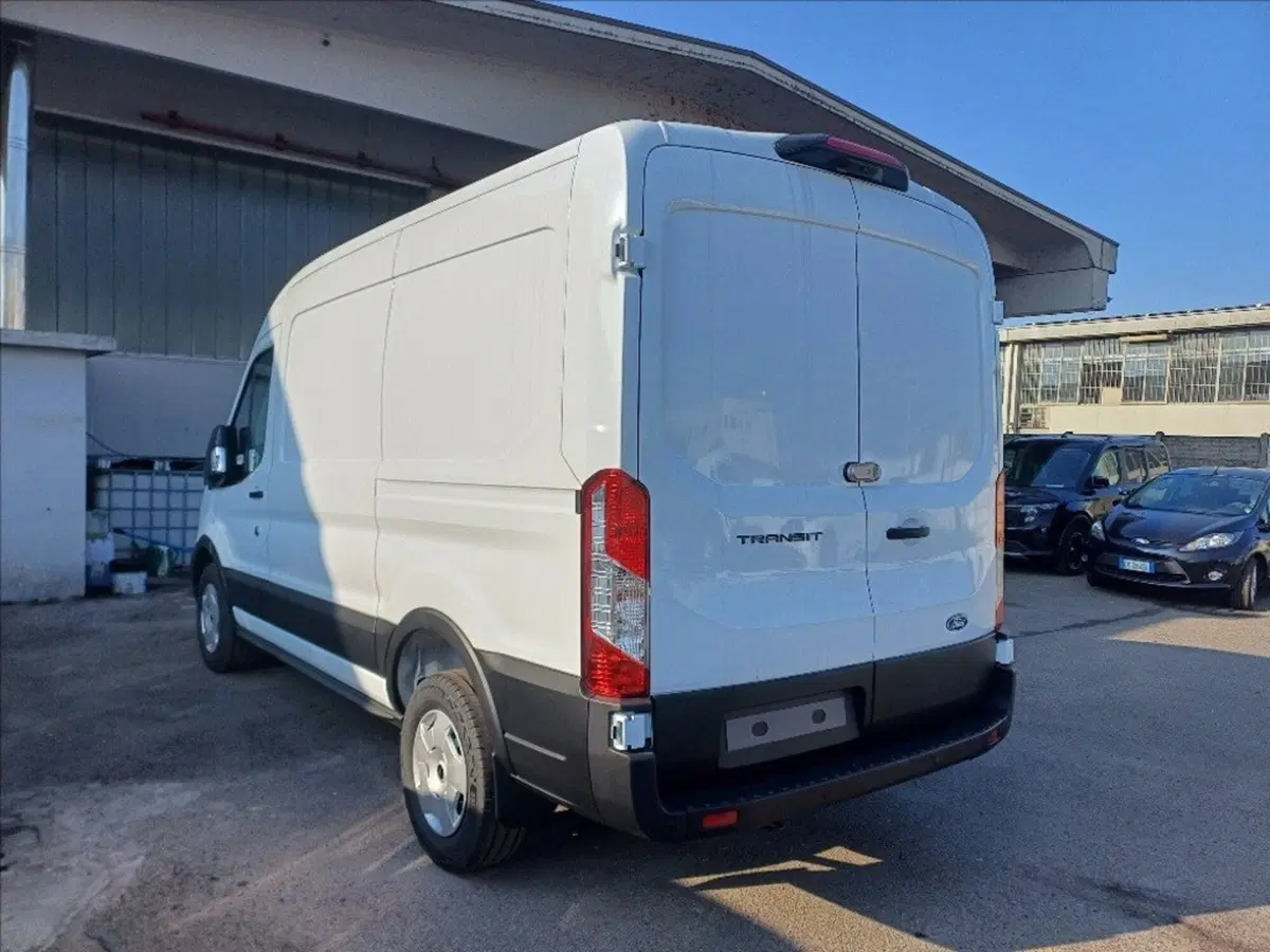 Ford Transit Furgone nuova a Milano (7)