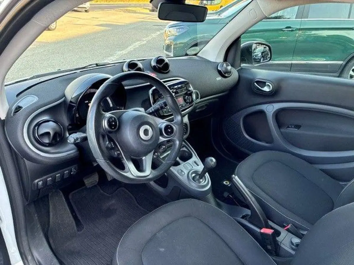 smart Fortwo usata a Milano (9)