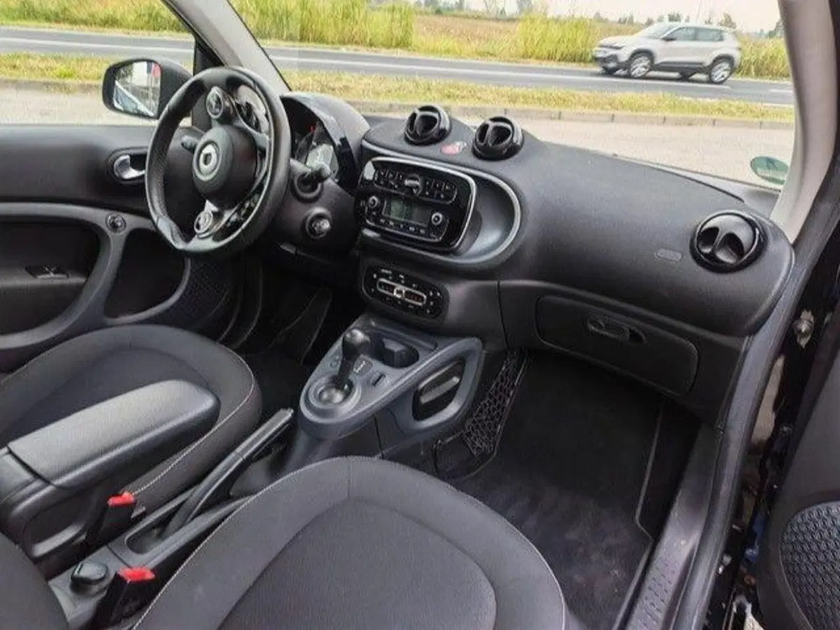 smart Fortwo usata a Milano (9)