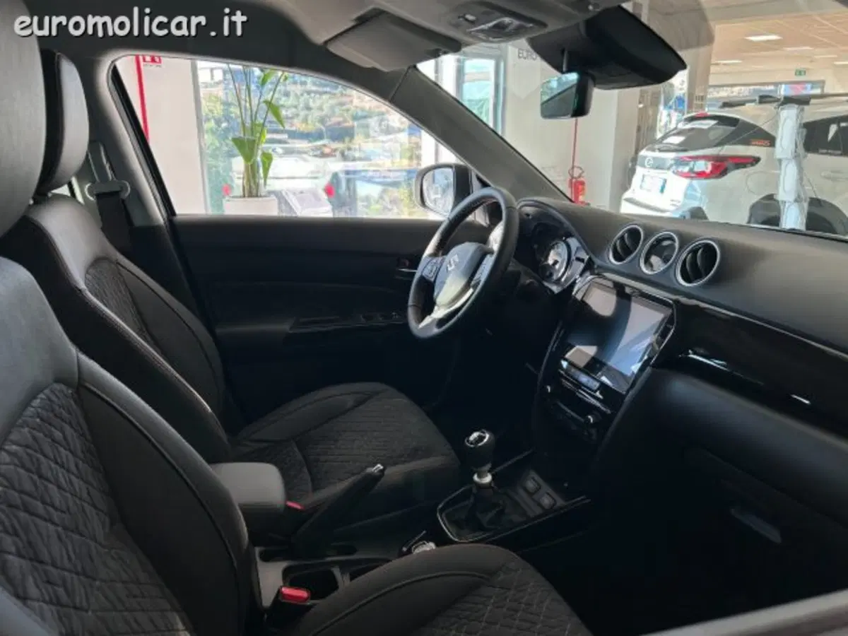 Suzuki Vitara nuova a Campobasso (17)