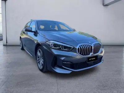 BMW Serie 1 116d 2.0 116CV cat 5 porte Attiva DPF del 2021 usata a Caltanissetta