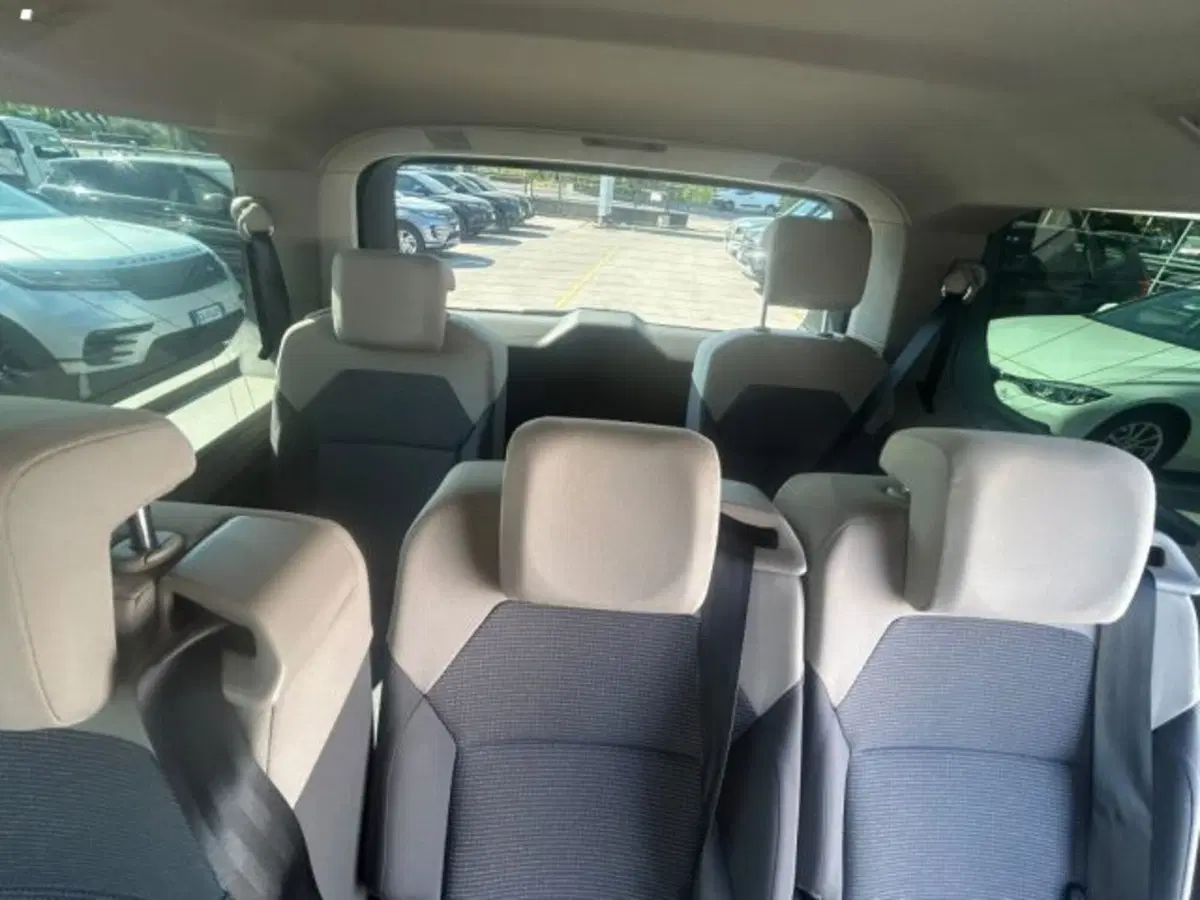Volkswagen Multivan usata a Lucca (10)