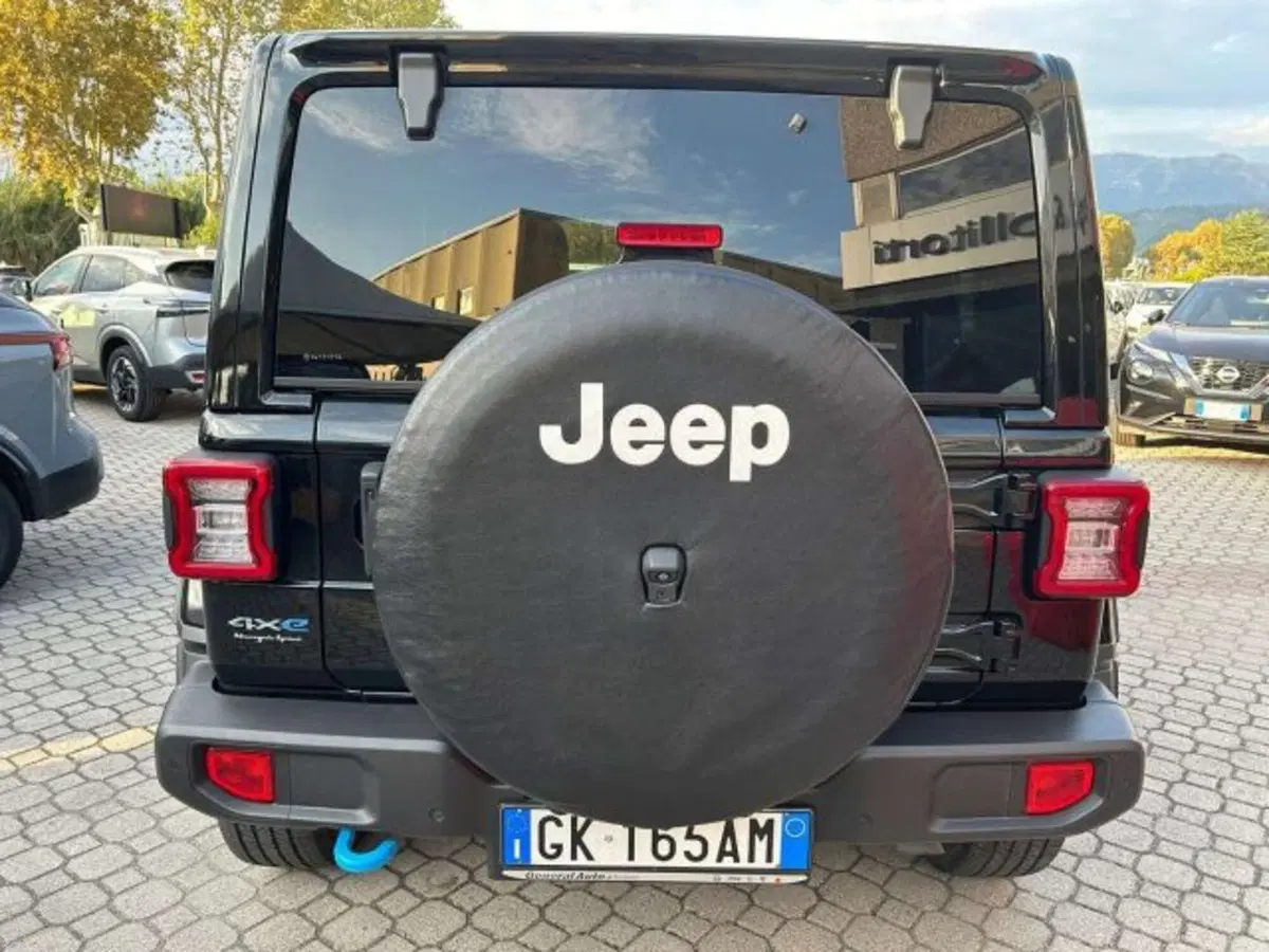 Jeep Wrangler Unlimited usata a Firenze (5)