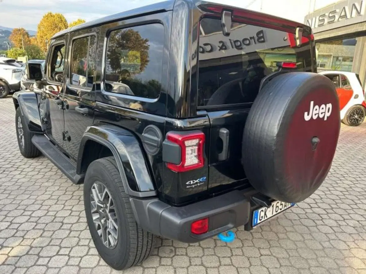 Jeep Wrangler Unlimited usata a Firenze (6)