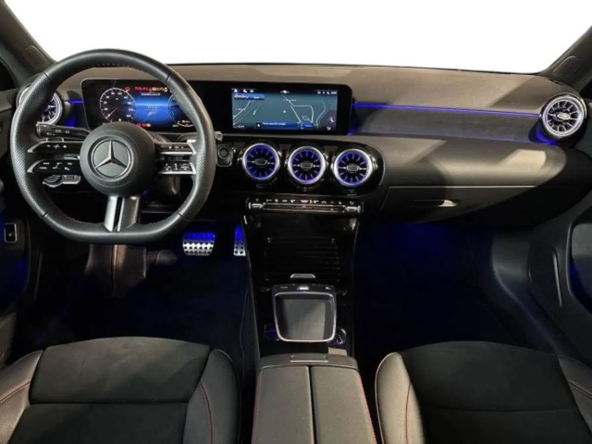 Mercedes-Benz Classe A usata a Bologna (9)