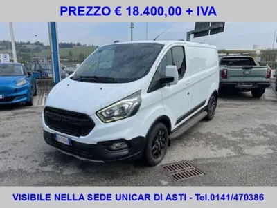 Ford Transit Custom Furgone 340 2.0 EcoBlue 170 PL-DC Furgone Trail del 2021 usata a Alba