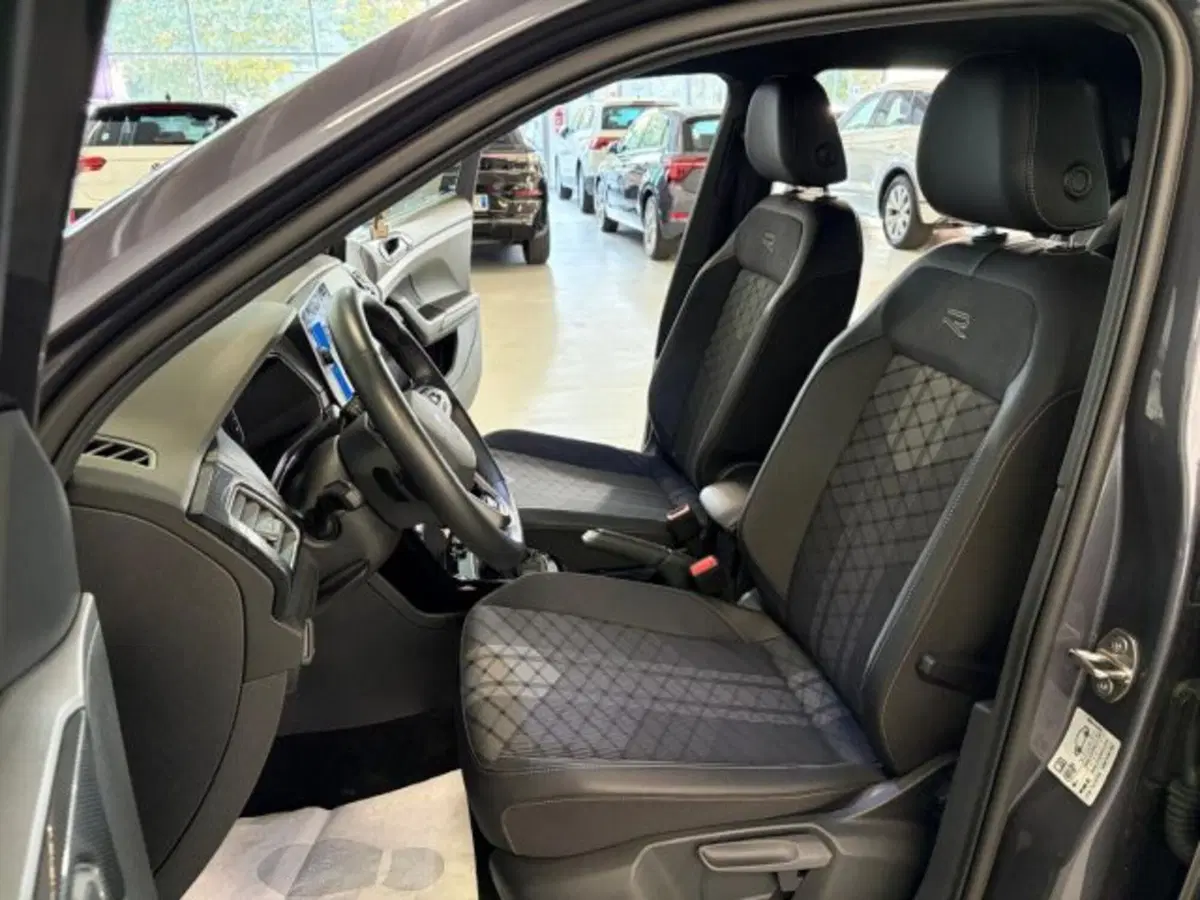 Volkswagen T-Cross usata a Cuneo (14)