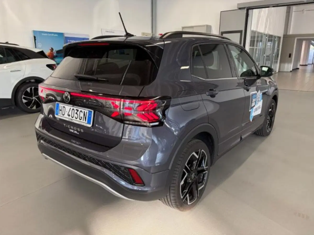 Volkswagen T-Cross usata a Cuneo (5)
