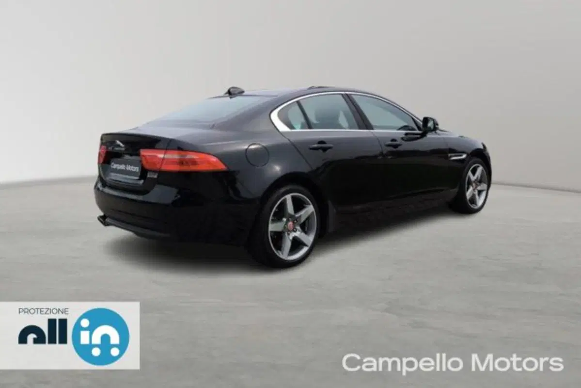 Jaguar XE usata a Venezia (3)