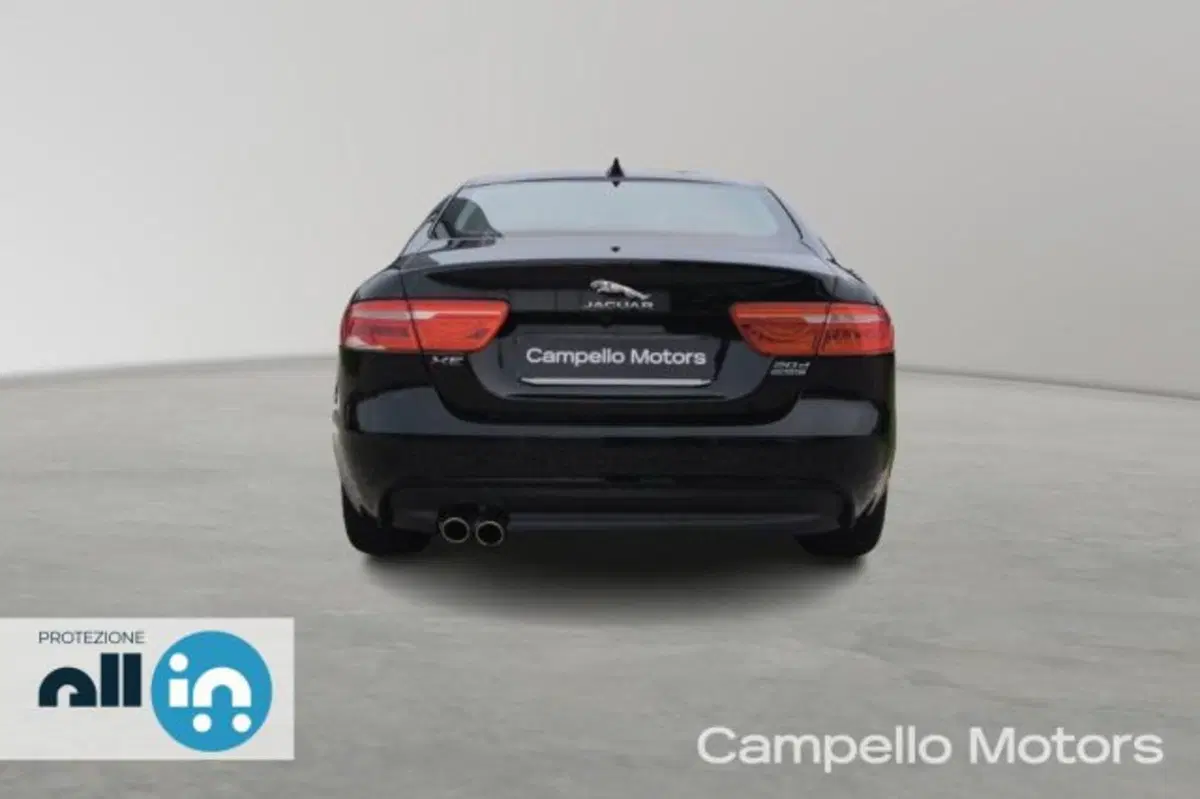 Jaguar XE usata a Venezia (4)