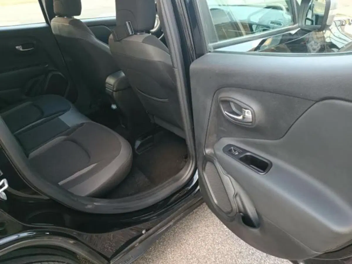 Jeep Renegade usata a Pisa (19)
