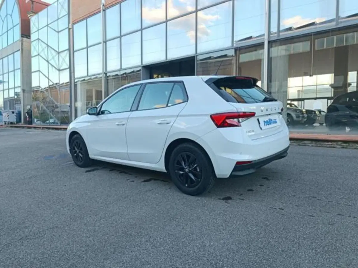 Skoda Fabia usata a Pisa (13)