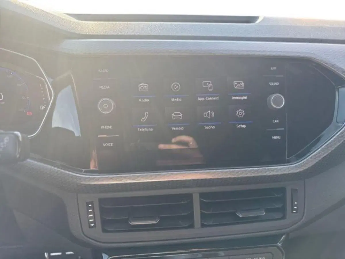 Volkswagen T-Cross usata a Verona (11)