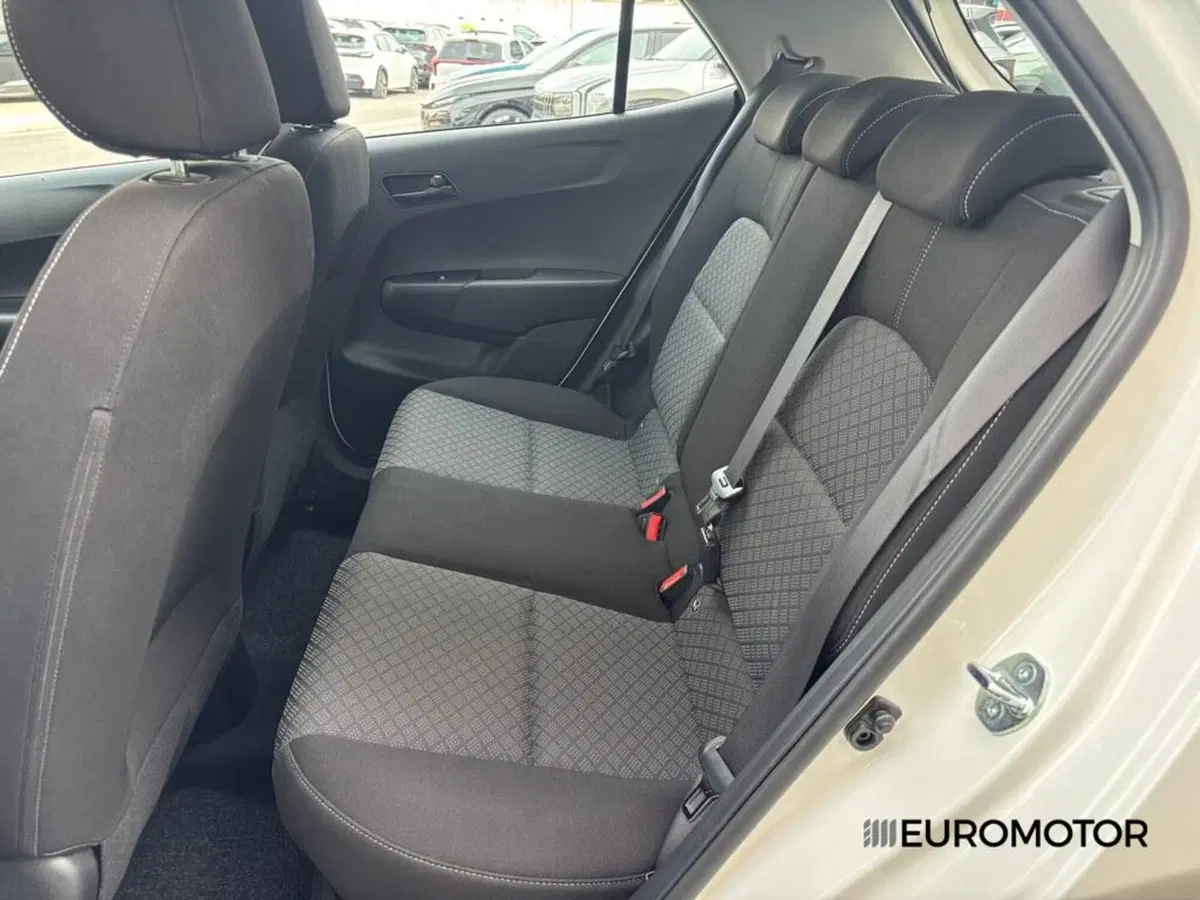 Kia Picanto usata a Bari (10)