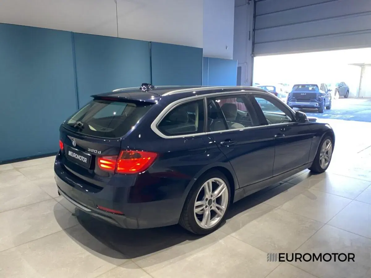 BMW Serie 3 Touring usata a Bari (8)