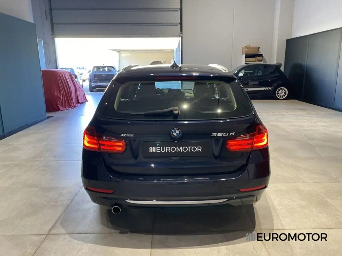 BMW Serie 3 Touring usata a Bari (9)