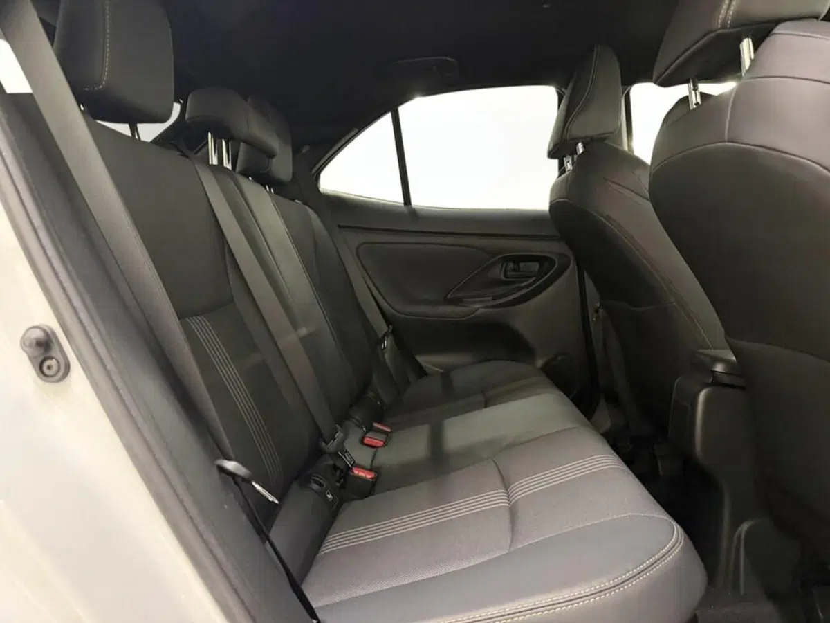 Toyota Yaris Cross usata a Monza e Brianza (11)