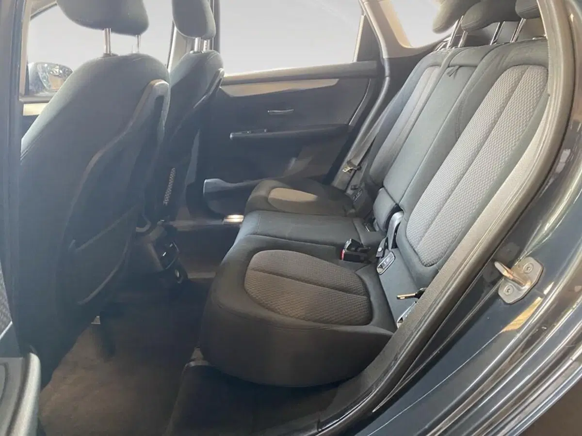 BMW Serie 2 Active Tourer usata a Torino (8)