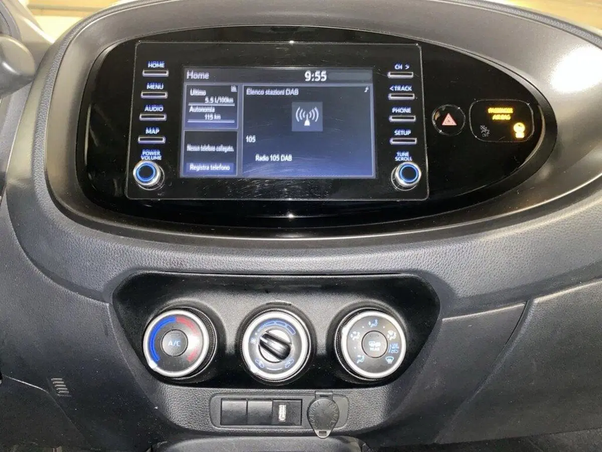 Toyota Aygo X usata a Torino (10)